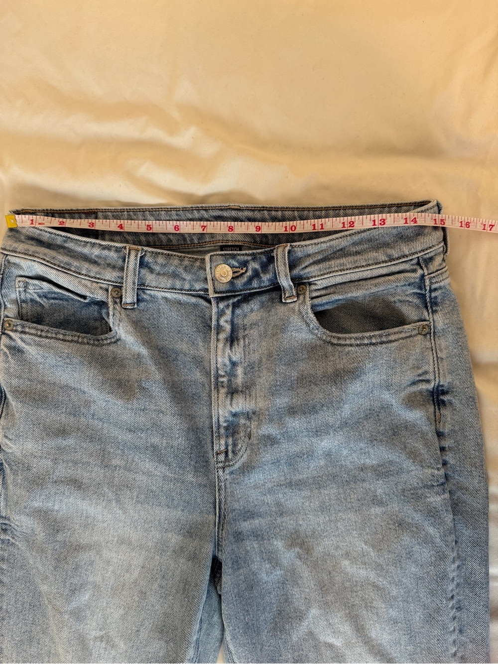 American Eagle Outfitters Light Wash Mom Straight Jeans Women’s 10 Short - Picture 7 of 11